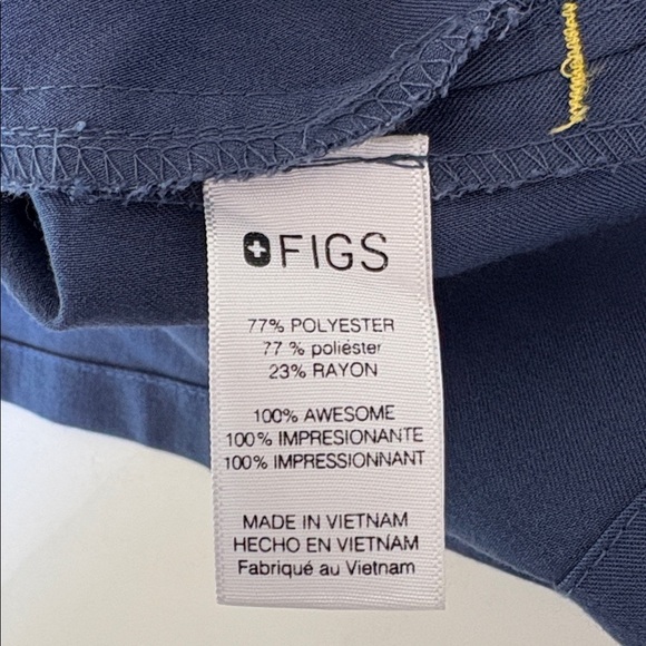 Figs Threads For Threads Scrub Top Navy w/Yellow Details Pockets Medical Size M - Picture 5 of 8